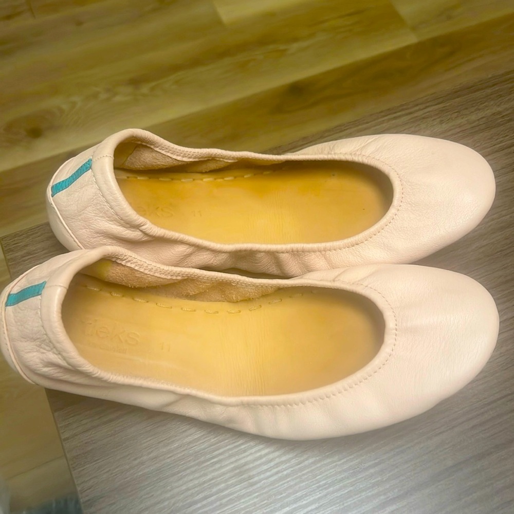 Women’s size 11 Ballerina Pink Tieks.